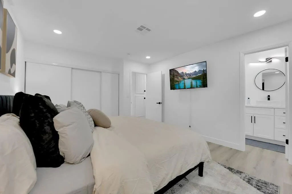 Вилла Vegas Bliss Near The Strip - Pet & Family Friendly Лас-Вегас