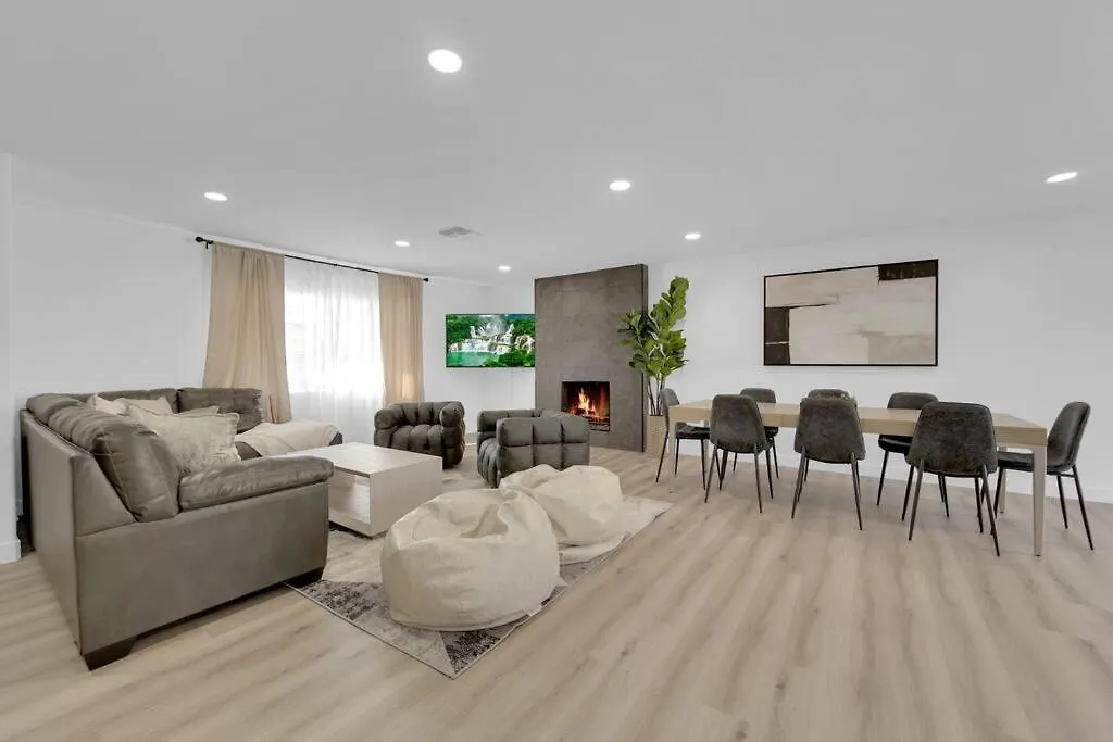 Вилла Vegas Bliss Near The Strip - Pet & Family Friendly Лас-Вегас
