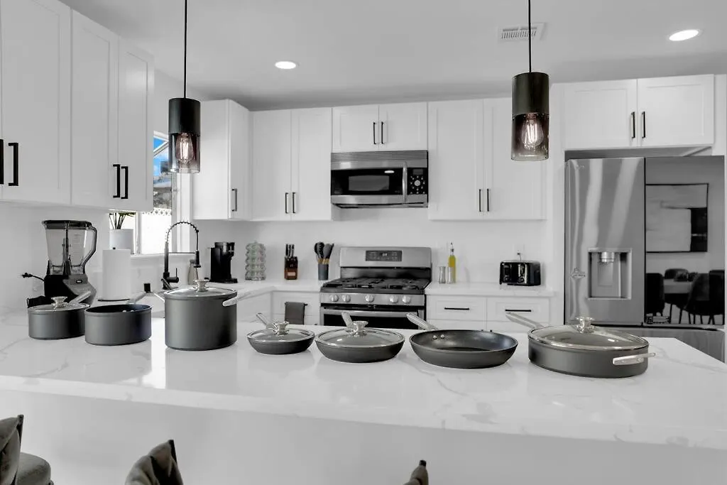 Вилла Vegas Bliss Near The Strip - Pet & Family Friendly Лас-Вегас Дом отдыха
