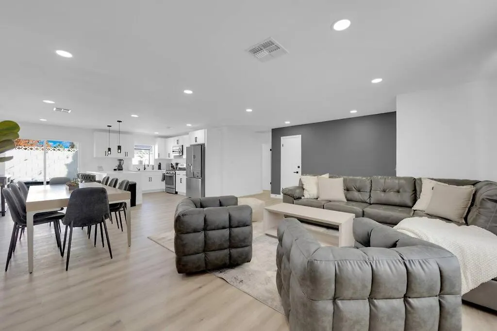 Feriehus Vegas Bliss Near The Strip - Pet & Family Friendly Villa Las Vegas USA