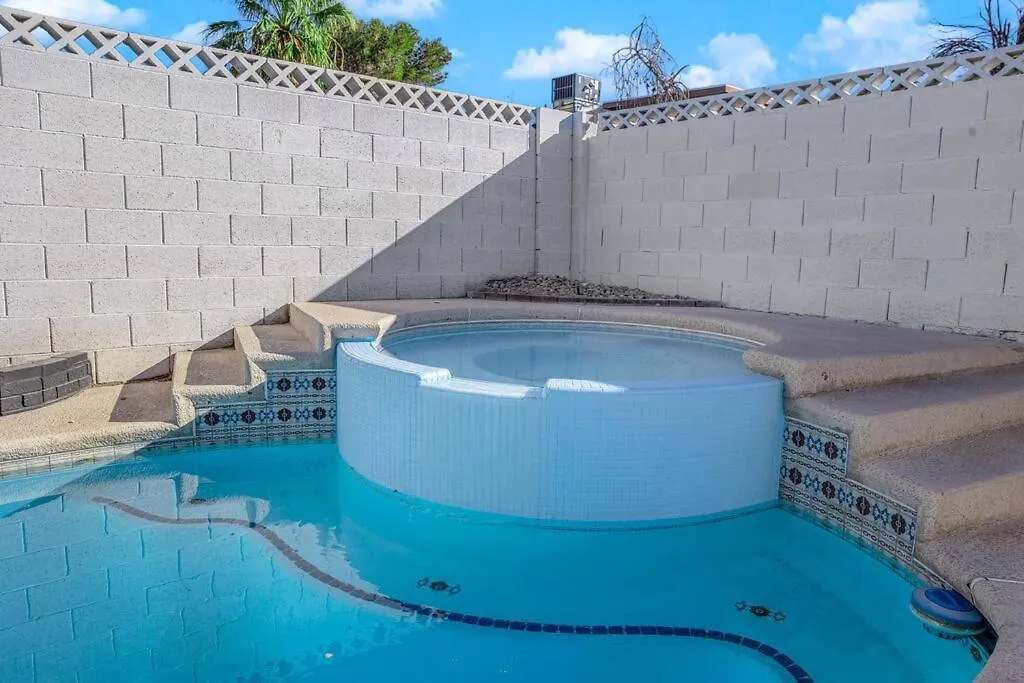 Vegas Bliss Near The Strip - Pet & Family Friendly Villa Las Vegas