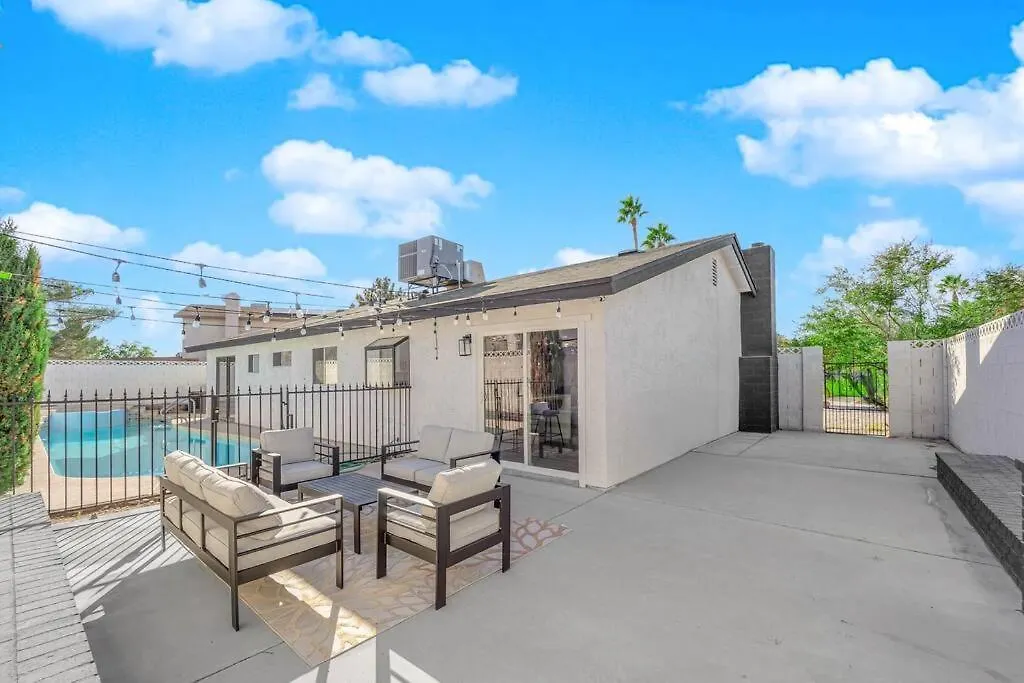 Feriehus Vegas Bliss Near The Strip - Pet & Family Friendly Villa Las Vegas
